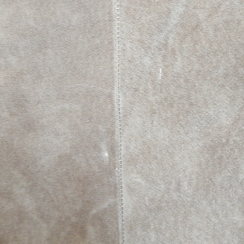 June beige suede skirt size 4. - Picture 5 of 6